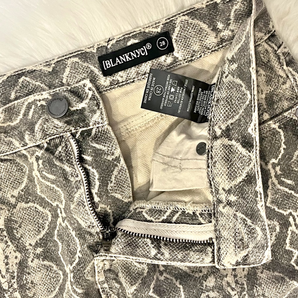 BlankNYC Python Print High Rise "Jane" Mini Skirt… - image 4